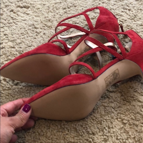 Red strap oh heels - Picture 4 of 4